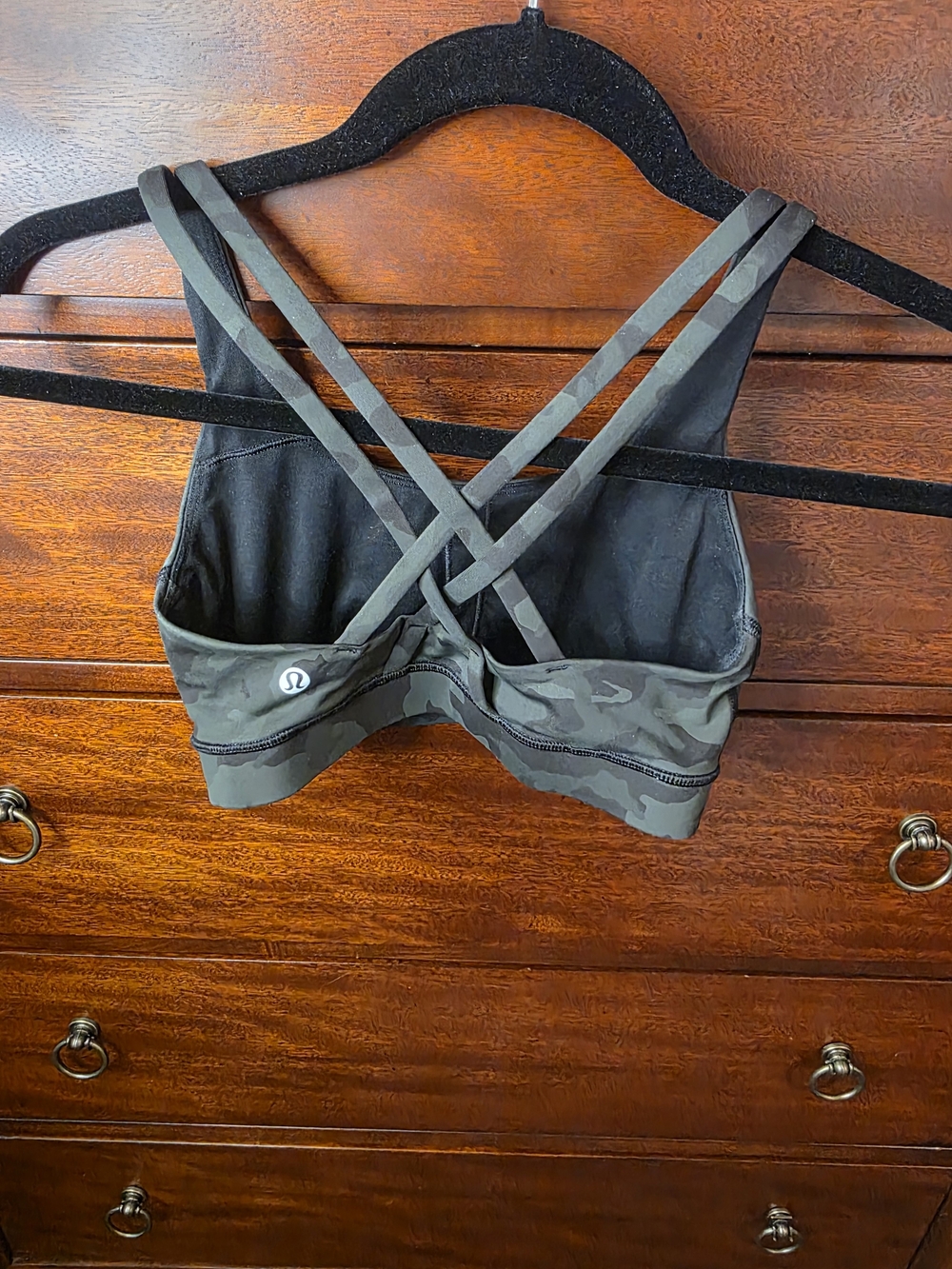 lululemon athletica Camo Strappy Sports Bra Sjze 4 - Picture 2 of 5